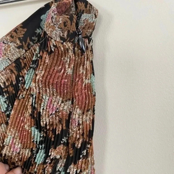 Buffalo David Bitton Brown Pleated Skirt - Picture 7 of 8